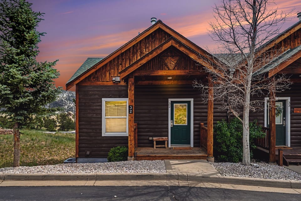 Condo, 2 Bedrooms | Exterior