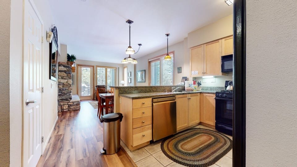 Condo, 2 Bedrooms | Private kitchen | Fridge, microwave, dishwasher, coffee/tea maker