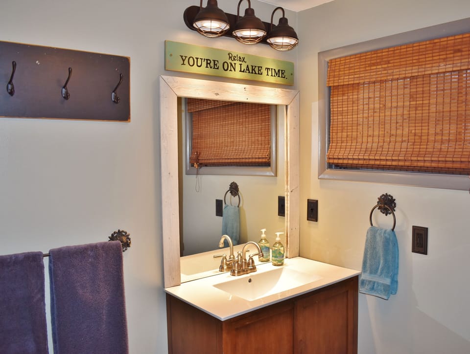 full bath on 1st story