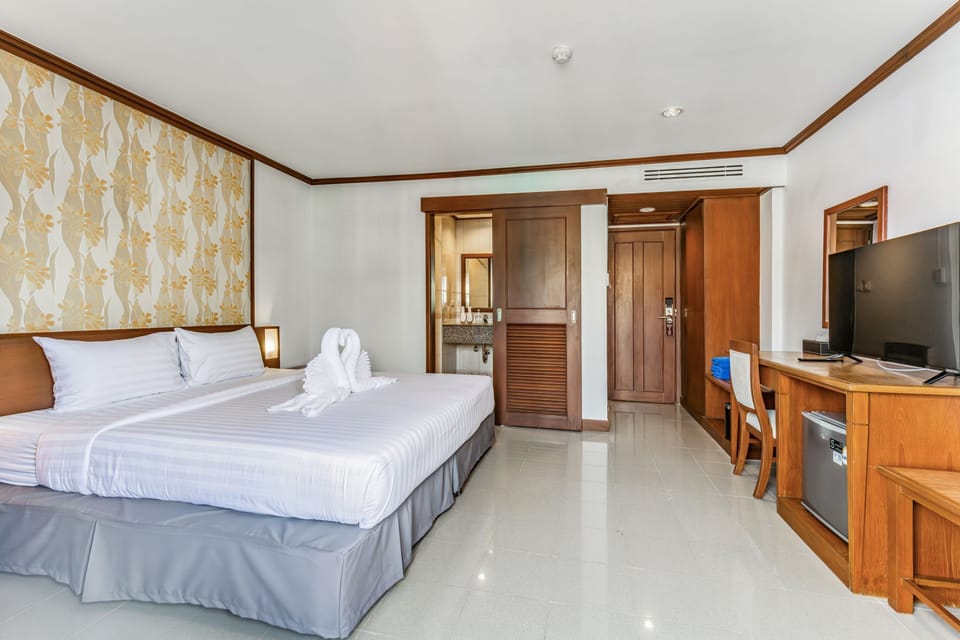 In-room safe, desk, blackout drapes, bed sheets