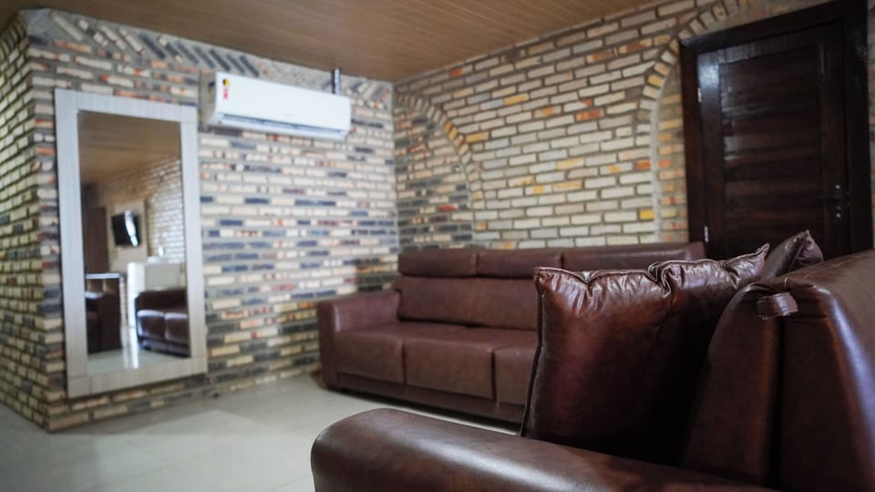 Royal Suite | 2 bedrooms, minibar, in-room safe, desk