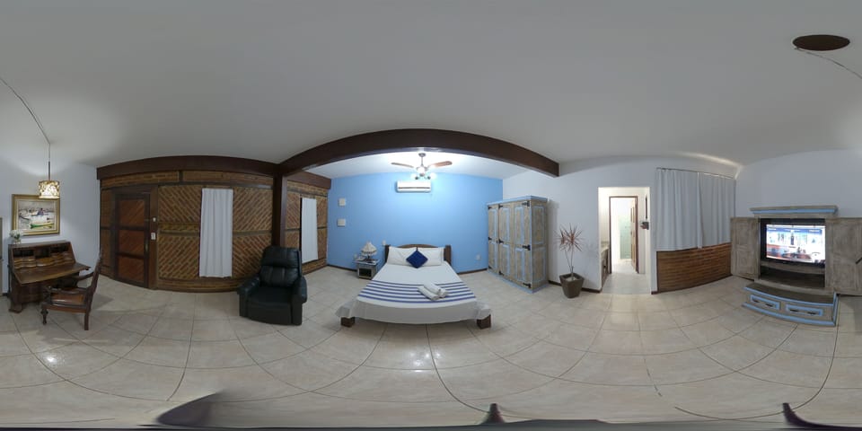 Luxury Room | Laptop workspace, free WiFi, wheelchair access