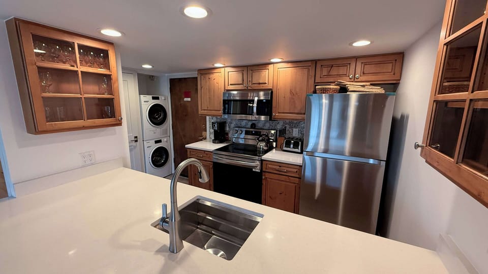 Washer/Dryer in the entryway
