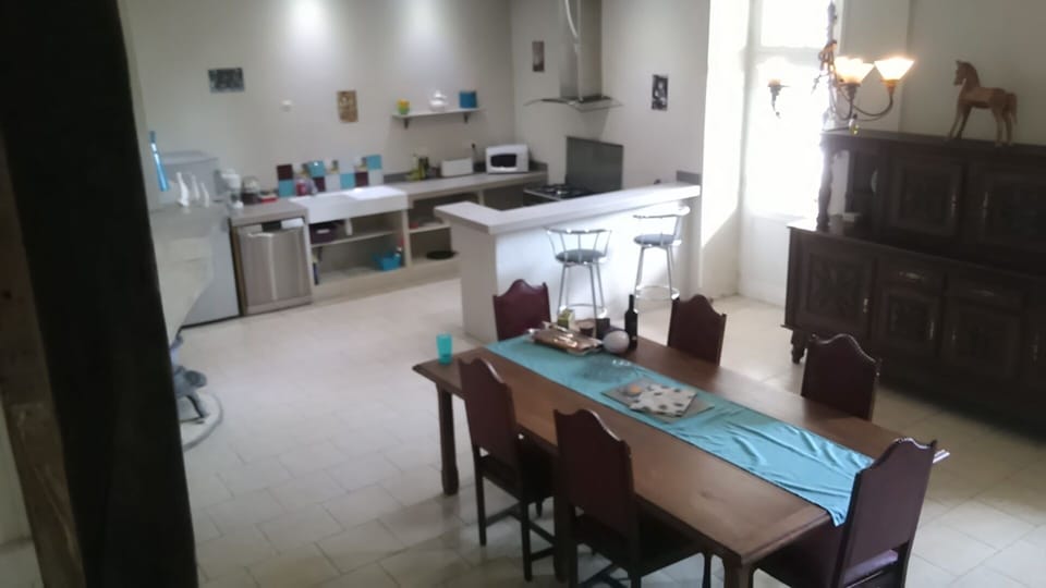Open plan kitchen dining room