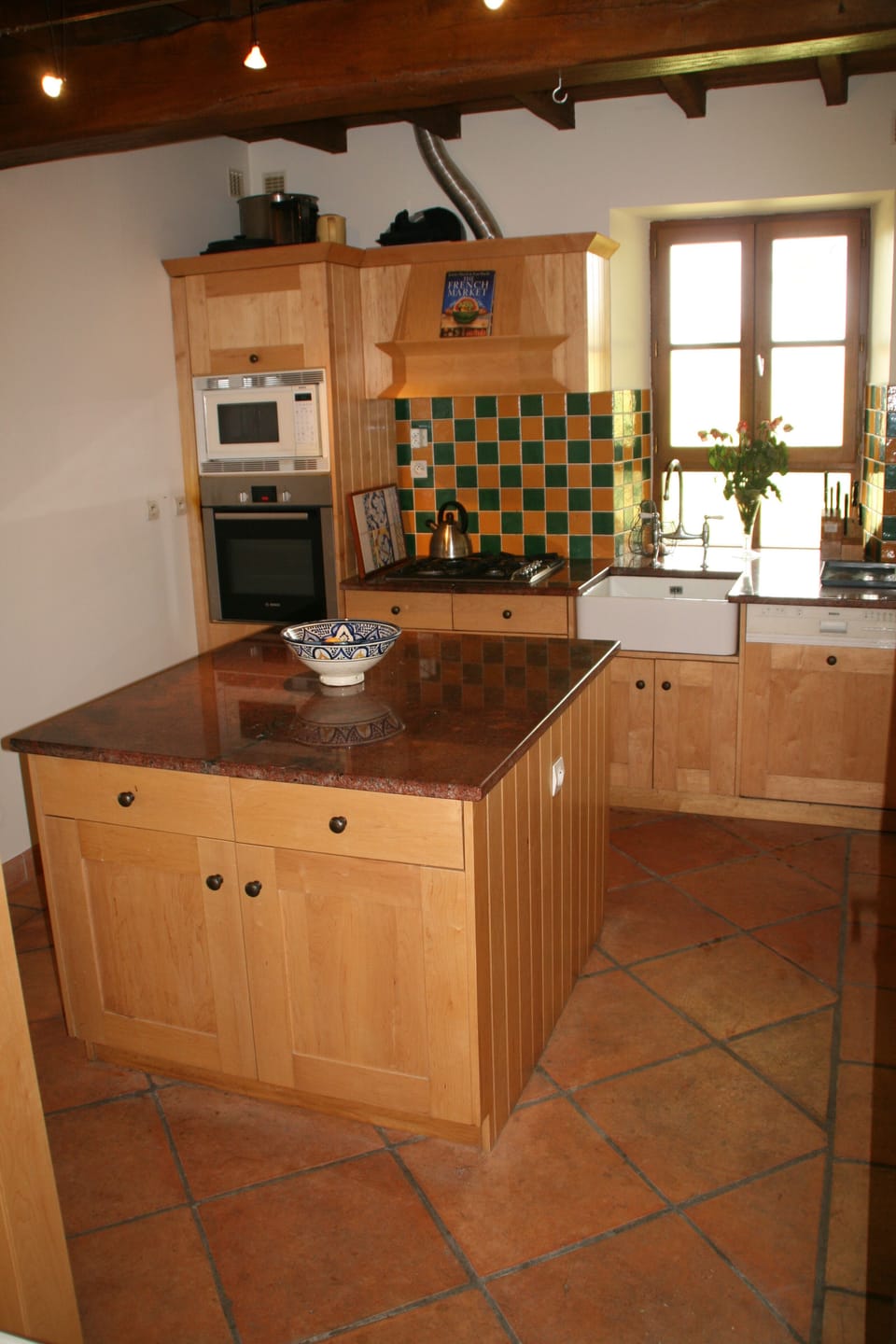 Fully equipped kitchen