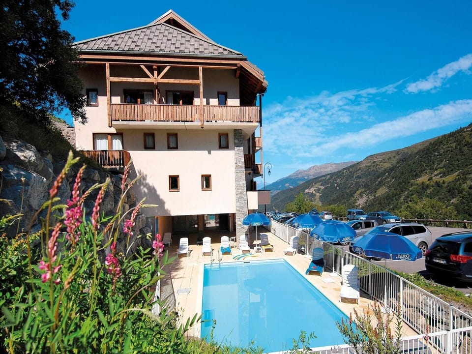 Holiday Home Swimming Pool