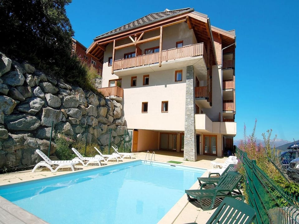 Holiday Home Swimming Pool