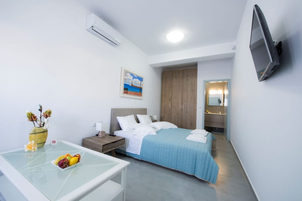 "Sand" lux sea front villa with private pool !
