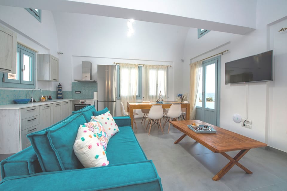 "Sand" lux sea front villa with private pool !