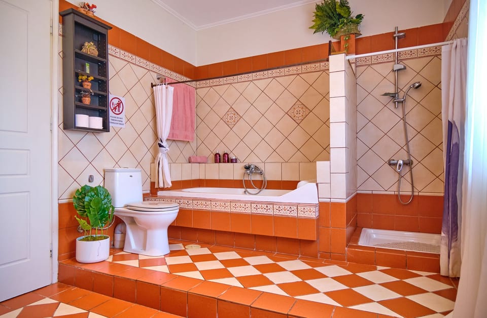 Noufris House Roda Corfu Bathroom