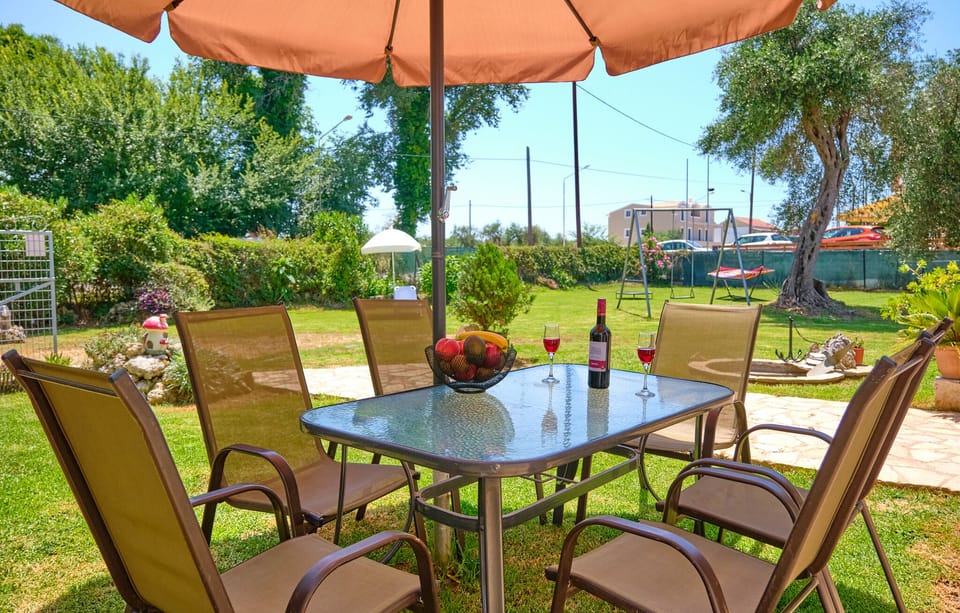 Noufris House Roda Corfu Exterior