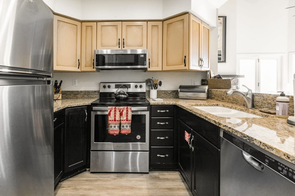 Full Kitchen