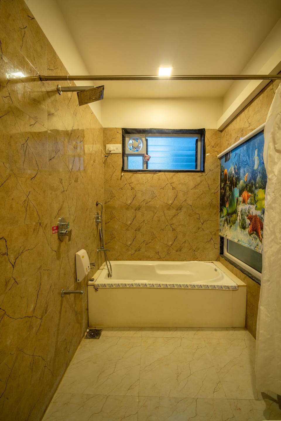 Luxury Cottage | Premium bedding, Select Comfort beds, in-room safe
