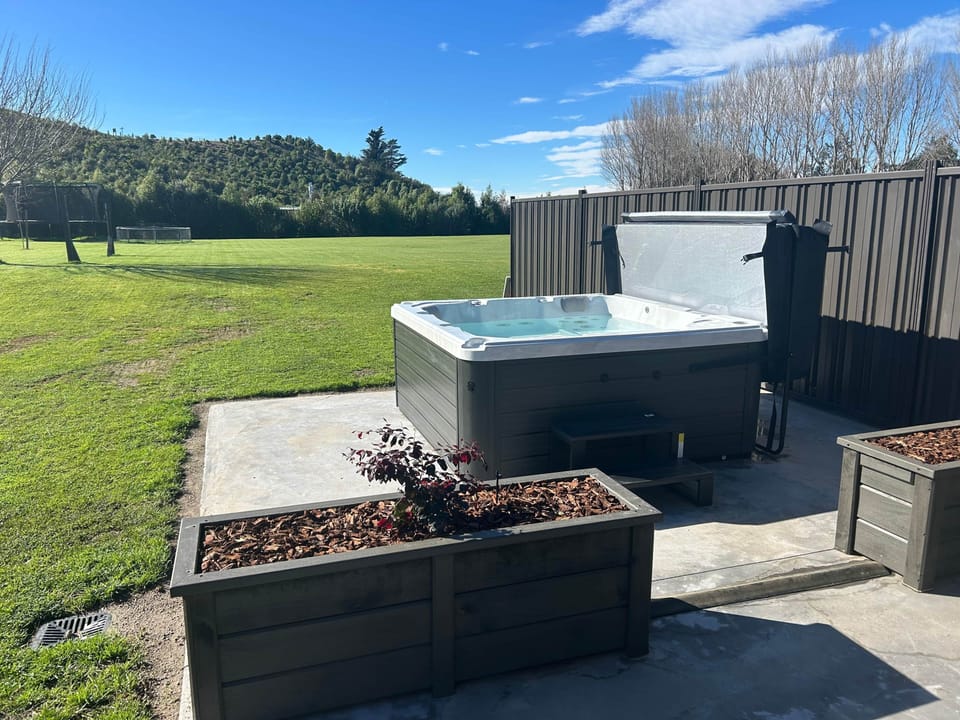 Private Spa Pool 1