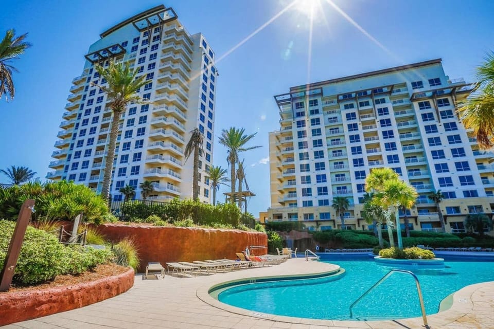 Luau I and II buildings. We are located at Luau I (left larger tower) 6th floor.