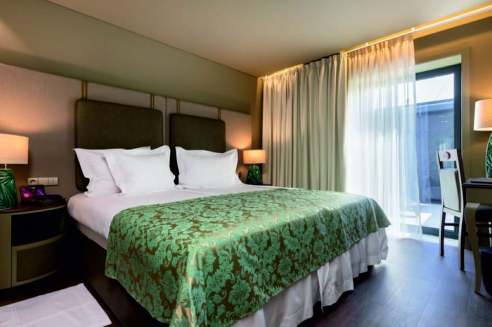 Superior Twin Room | Premium bedding, pillowtop beds, minibar, in-room safe