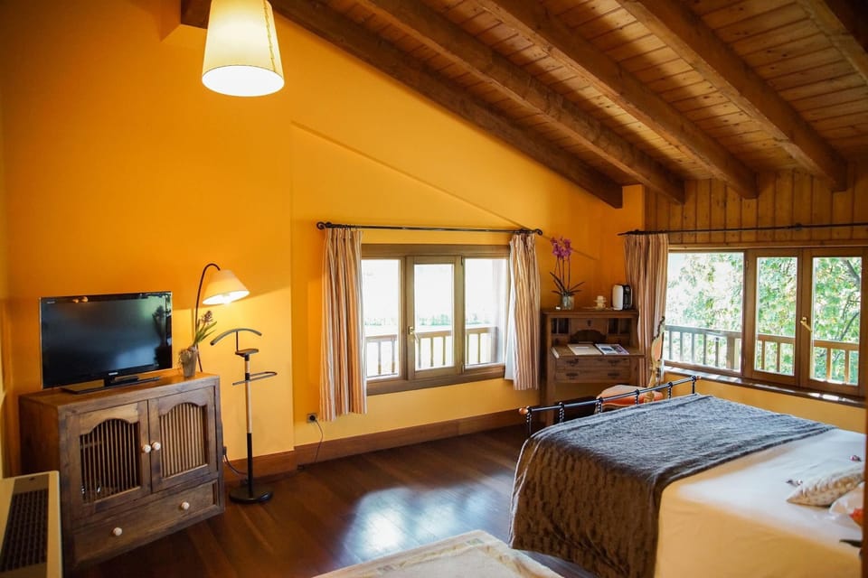 Standard Double or Twin Room | Minibar, desk, free WiFi, bed sheets