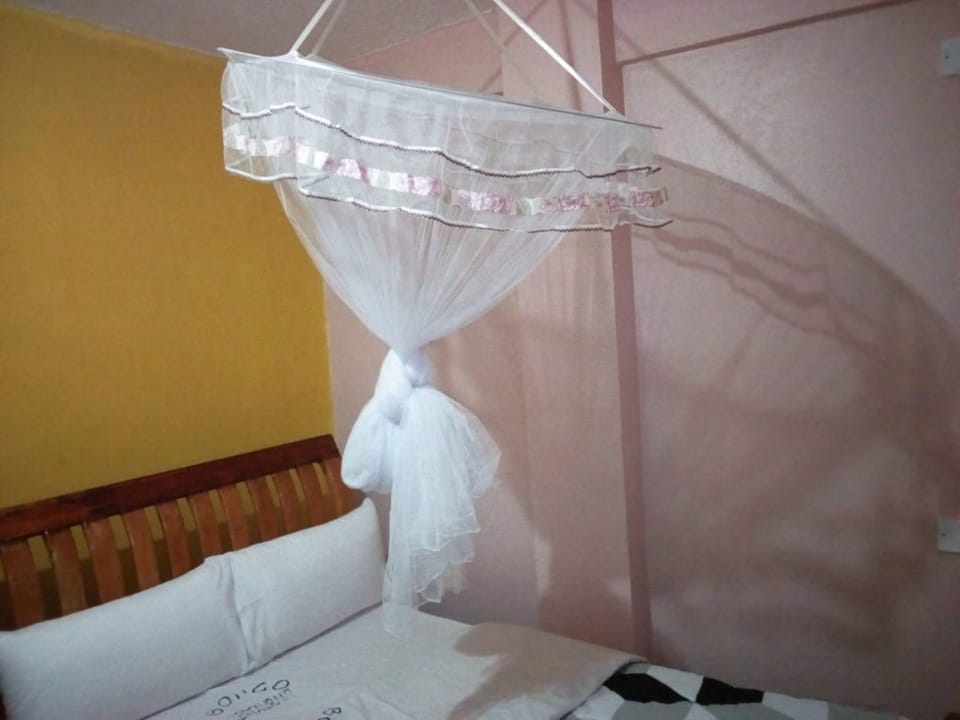Standard Double Room | Desk, bed sheets