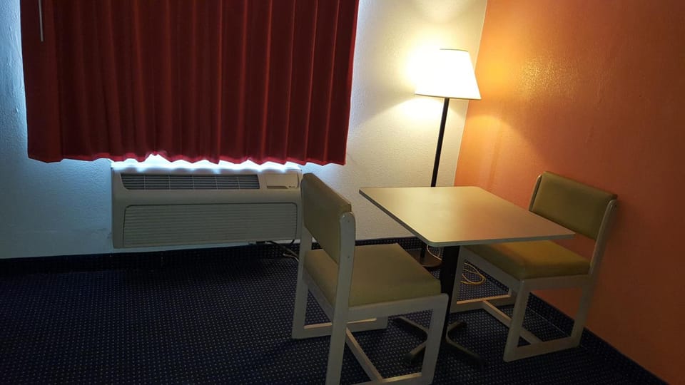 Red Carpet Inn Motel in Gibbstown