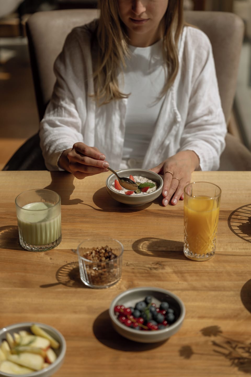 Free daily buffet breakfast