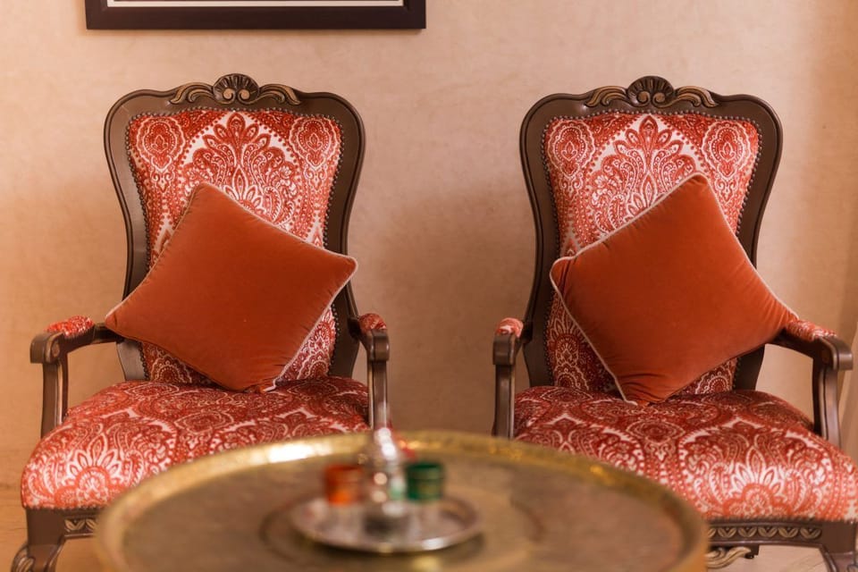 Bab El Khamiss | Living area