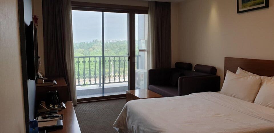 Standard Double Room | Desk, free WiFi, bed sheets