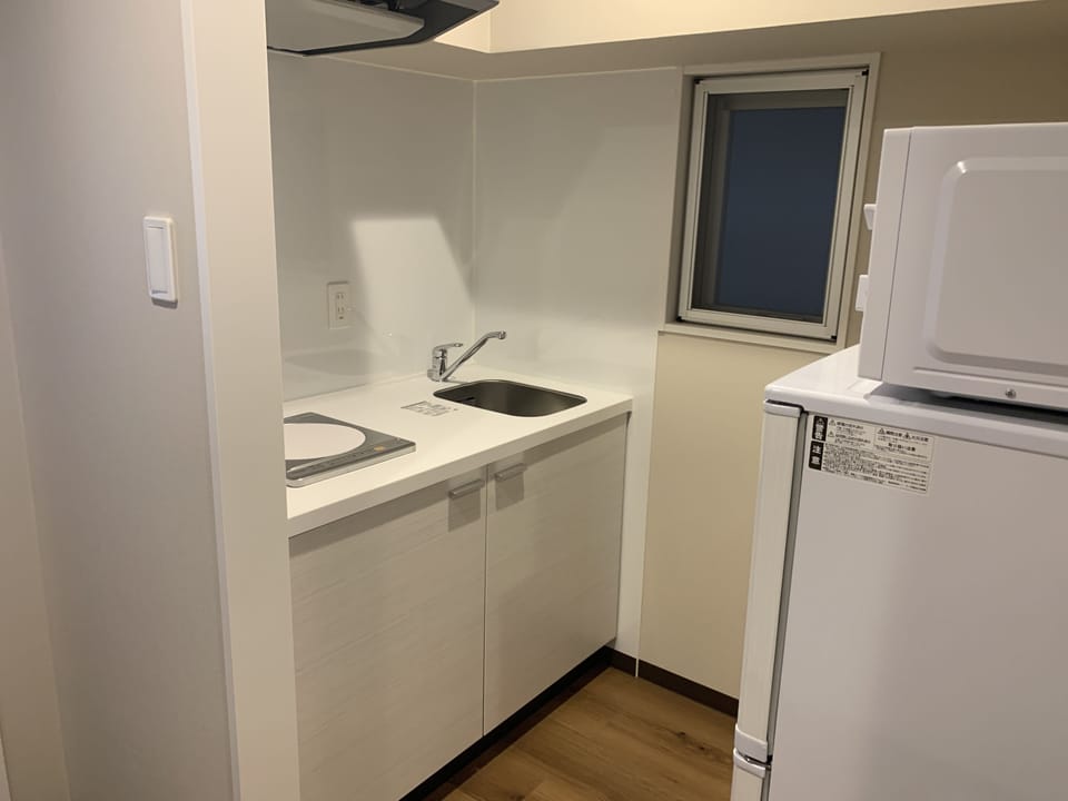 Semi-Double Room [23 sqm], Non Smoking | Private kitchenette | Fridge, microwave, stovetop