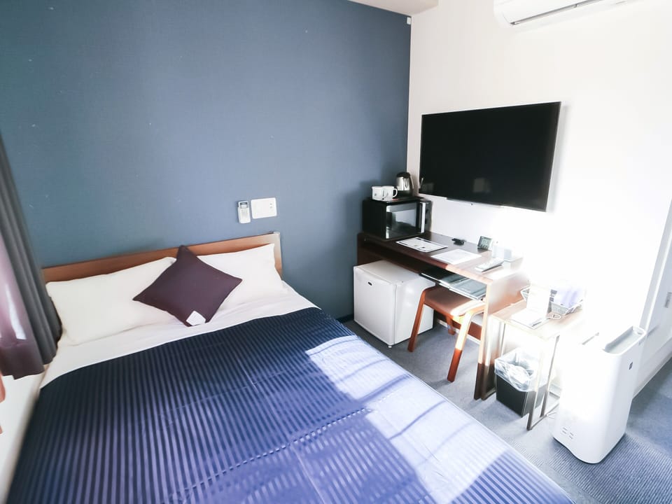 Individually decorated, desk, iron/ironing board, free WiFi