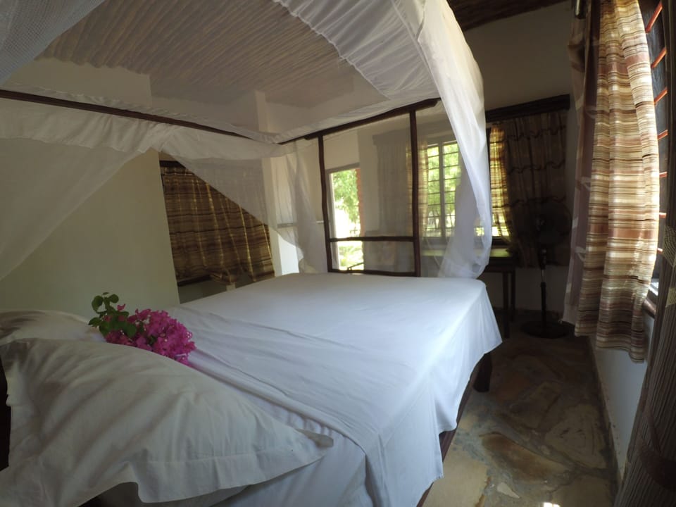 Deluxe Room | Beach/ocean view