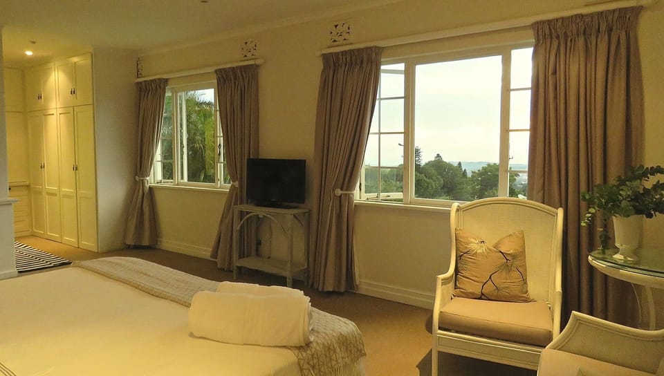 Karoo Room | In-room safe, individually decorated, individually furnished, desk