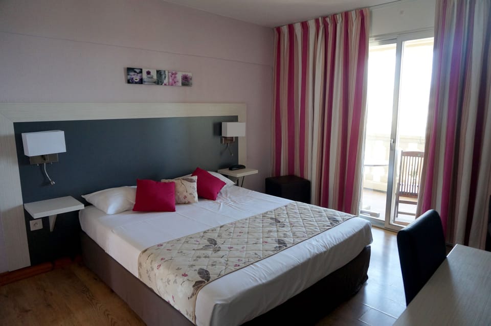 Superior Double Room, Balcony, City View | Desk, iron/ironing board, free WiFi, wheelchair access