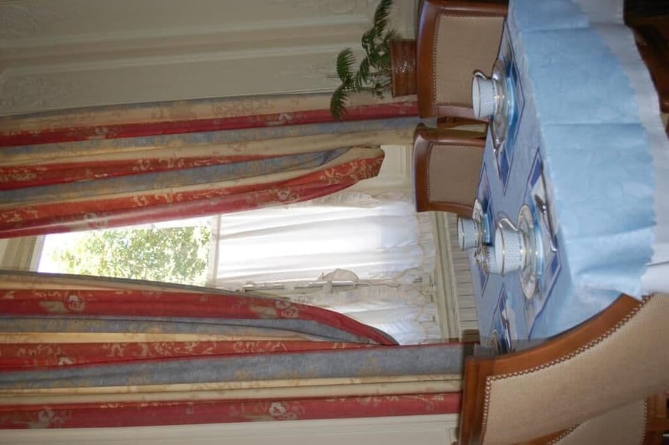 Minibar, desk, soundproofing, free cribs/infant beds