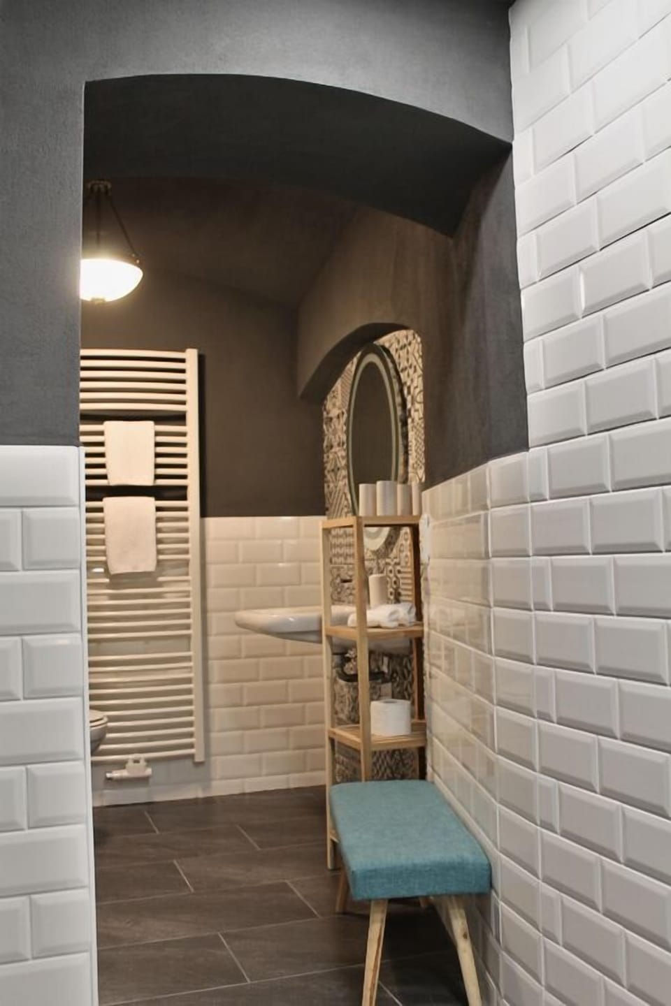 Quadruple Room (Büttner 1) | Bathroom | Shower, towels