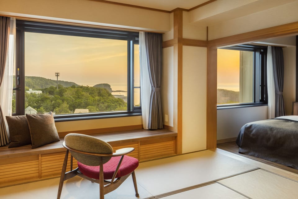 Sunset Deluxe Room | In-room safe, iron/ironing board, free WiFi, bed sheets