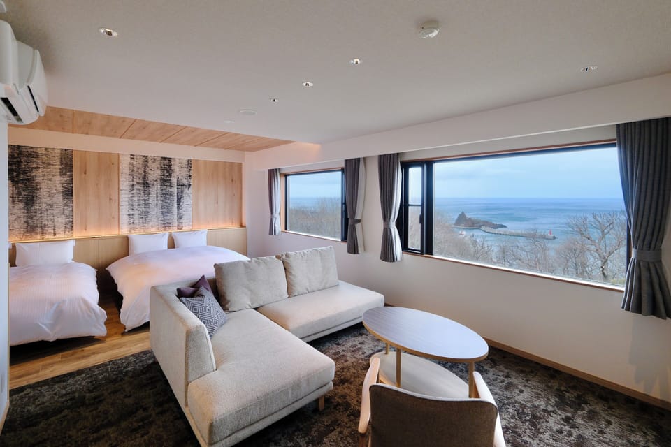 Forest Deluxe, 2 Queen Beds | In-room safe, iron/ironing board, free WiFi, bed sheets