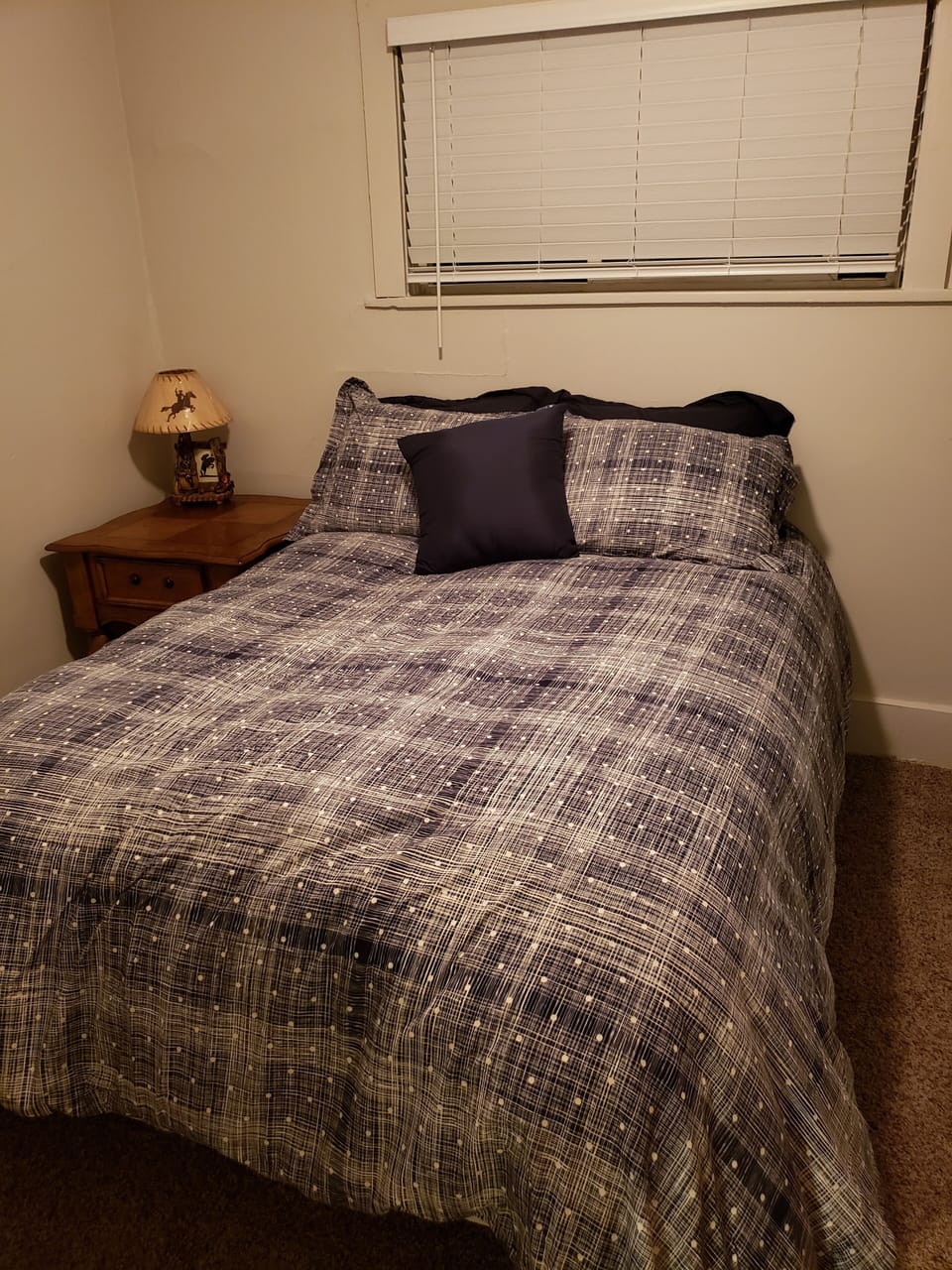 098113b9-7e36-4c52-a784-e8dad6cc1eb2