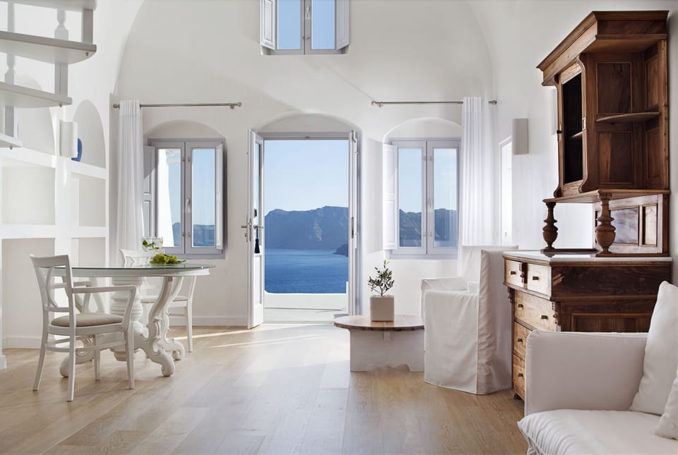 Suite, Jetted Tub (Katikies) | Premium bedding, minibar, in-room safe, free WiFi