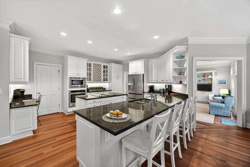 Fully equipped and widespread kitchen