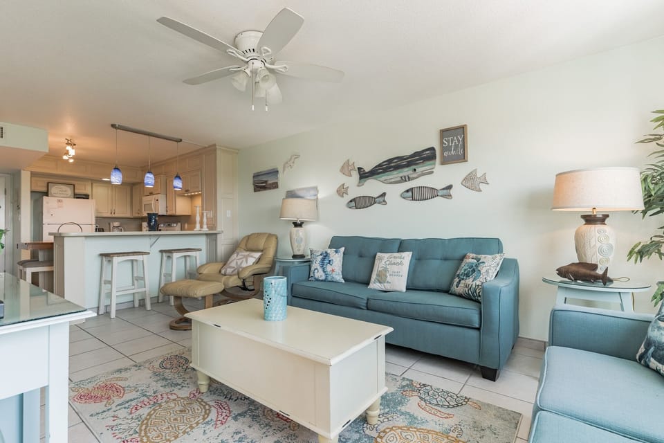 Condo, 1 Bedroom | Living area | Smart TV, streaming services