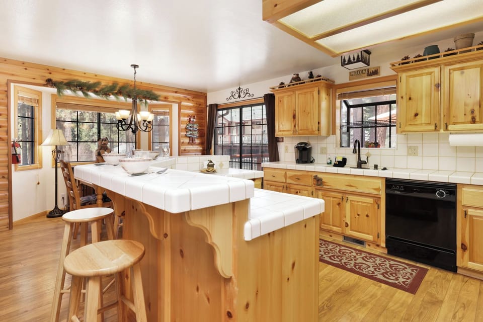 Cabin, Multiple Beds, Patio, Mountain View (1662) | Private kitchen | Coffee/tea maker
