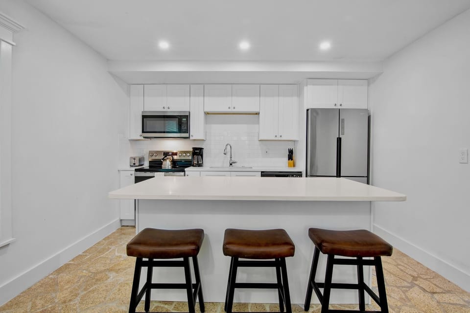 Kitchen island with bar seating
