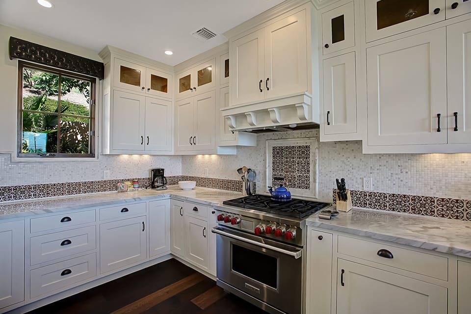 Gourmet kitchen with everything you need to cook any meal.