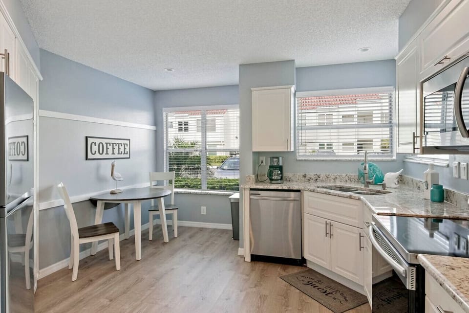 Breakfast Nook and Kitchen