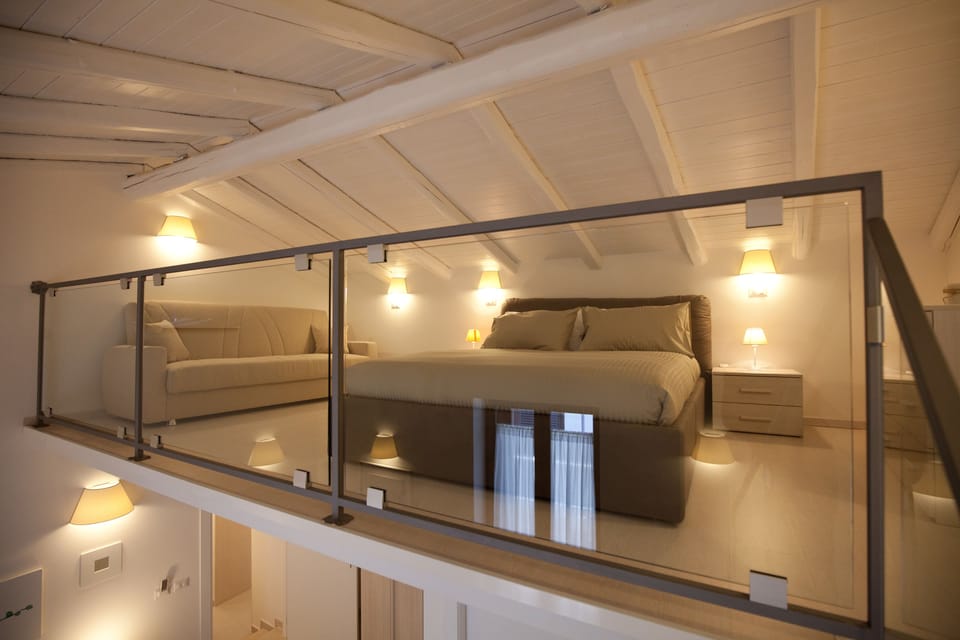 Family Room | Minibar, free WiFi, bed sheets