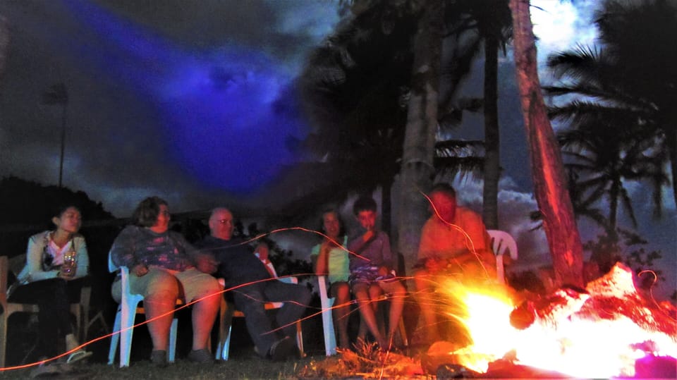 Vonu Villa-Near Beachfront-Private - Budget Luxury Cottage in Fiji