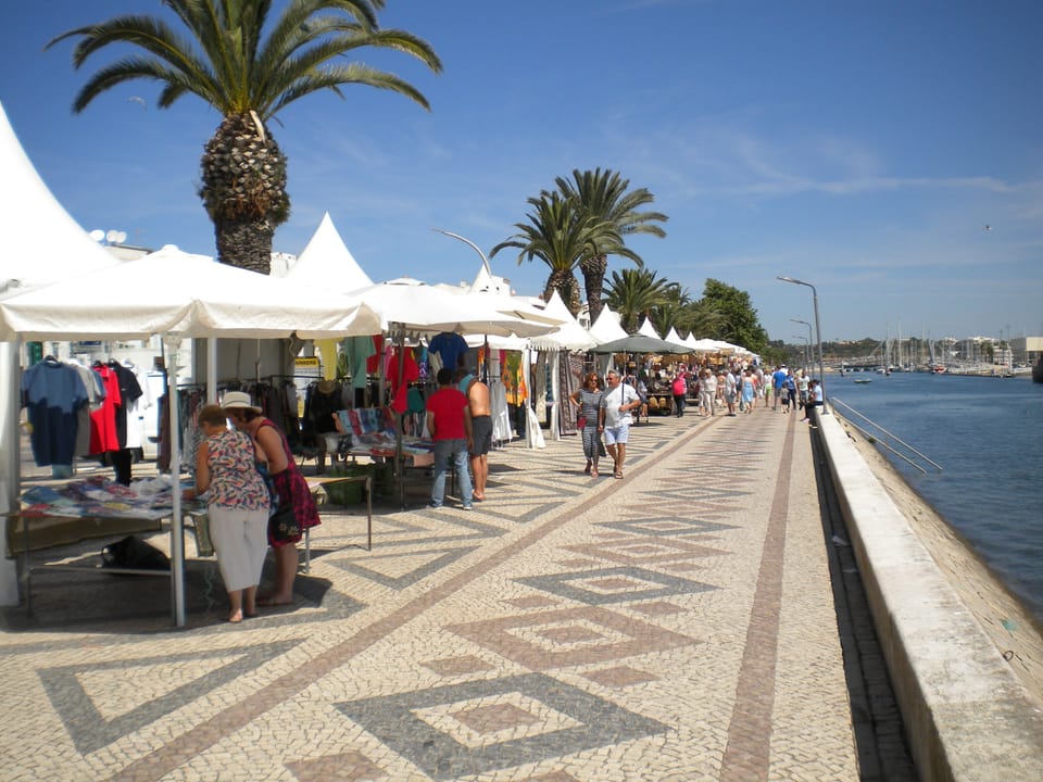 ALONG THE CHANNEL TO THE MARINA