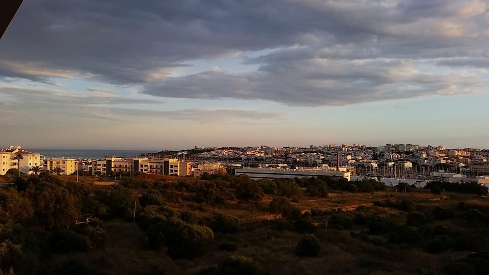 NIGHT VIEW