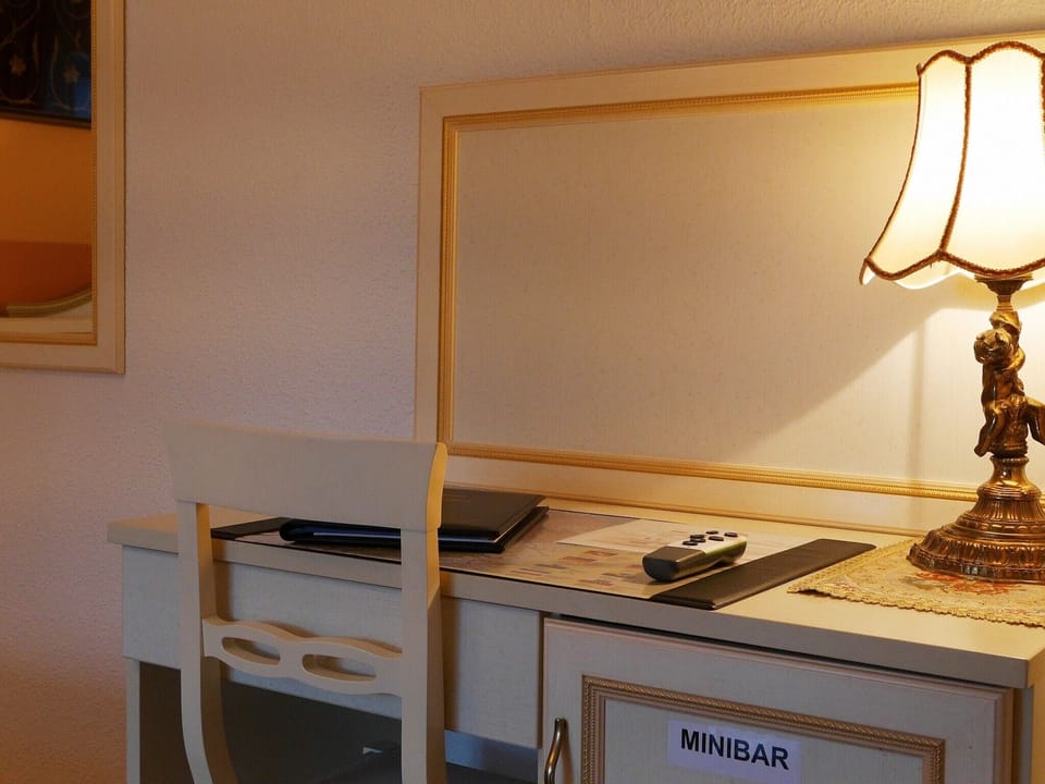 Double Room, Private Bathroom (mit Wintergarten )