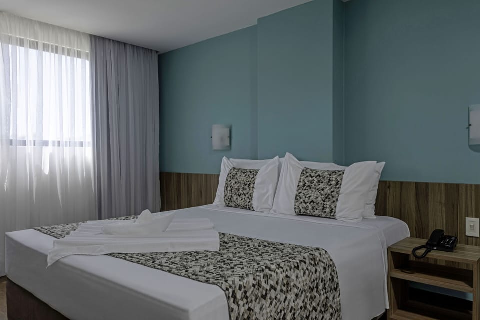 Standard Room | Minibar, blackout drapes, free cribs/infant beds