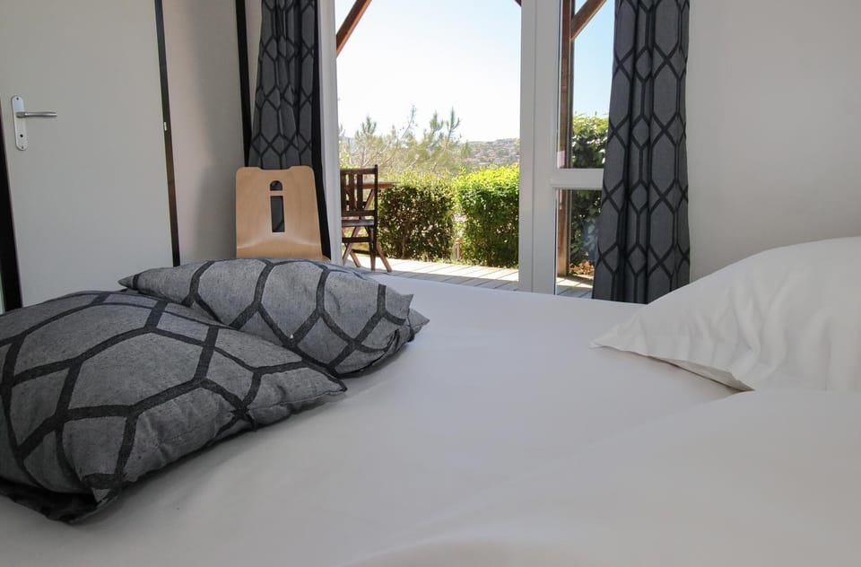 Double or Twin Room, Terrace | Blackout drapes, soundproofing, free cribs/infant beds